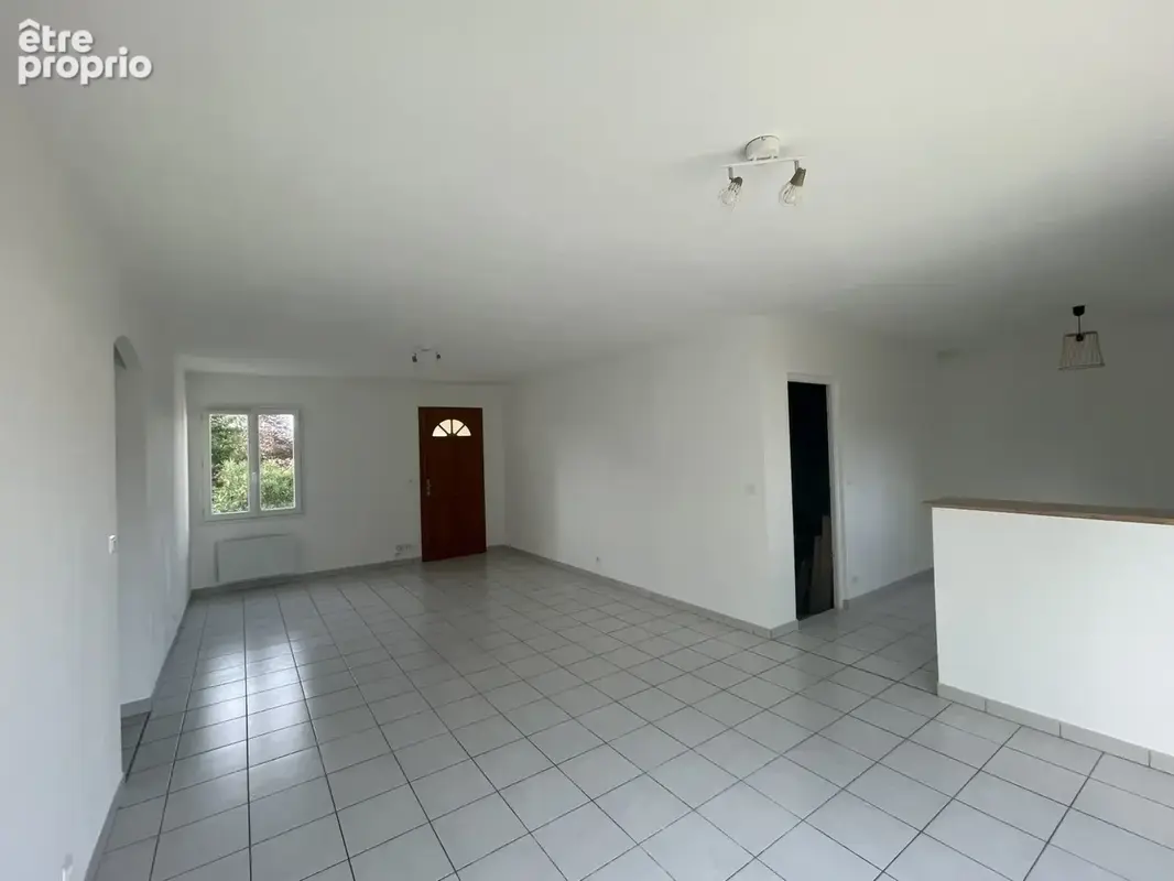 Maison 5 pièces 110 m² à vendre à Saint-Georges-Des-Coteaux (17810) - photo 3