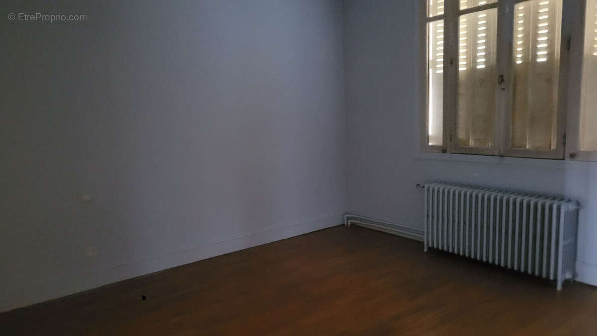 Maison à VILLEFRANCHE-D&#039;ALLIER