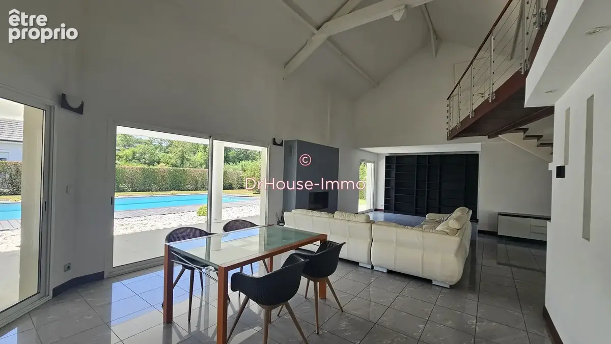 Maison 200 m² à Ousse  - photo 24