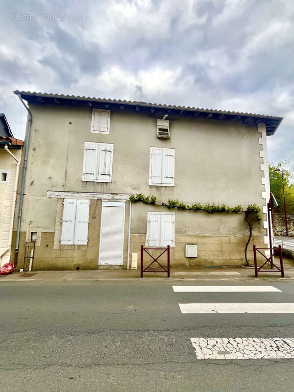 Maison à ROCHECHOUART