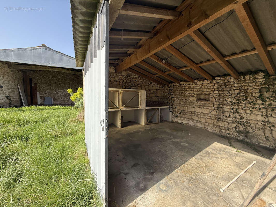 Maison à CHENAC-SAINT-SEURIN-D'UZET