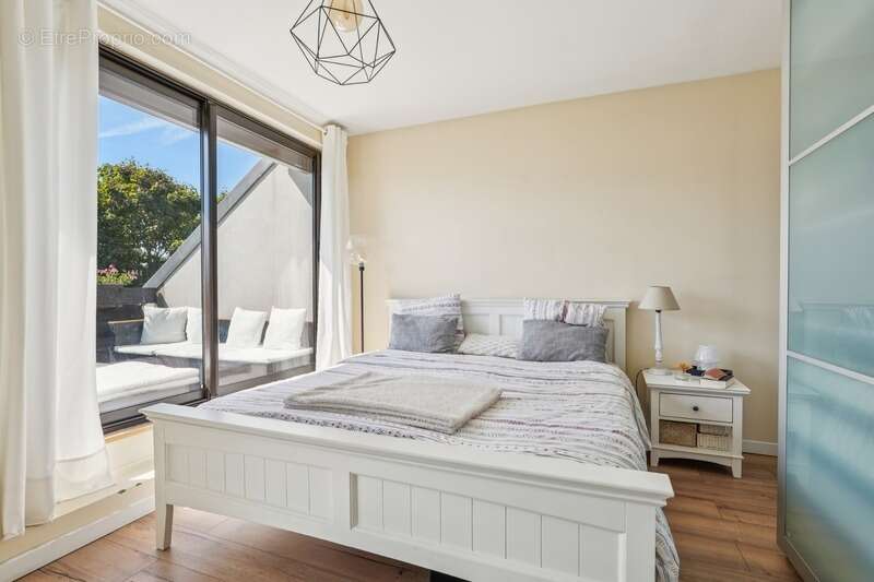 Appartement à LE COUDRAY-MONTCEAUX