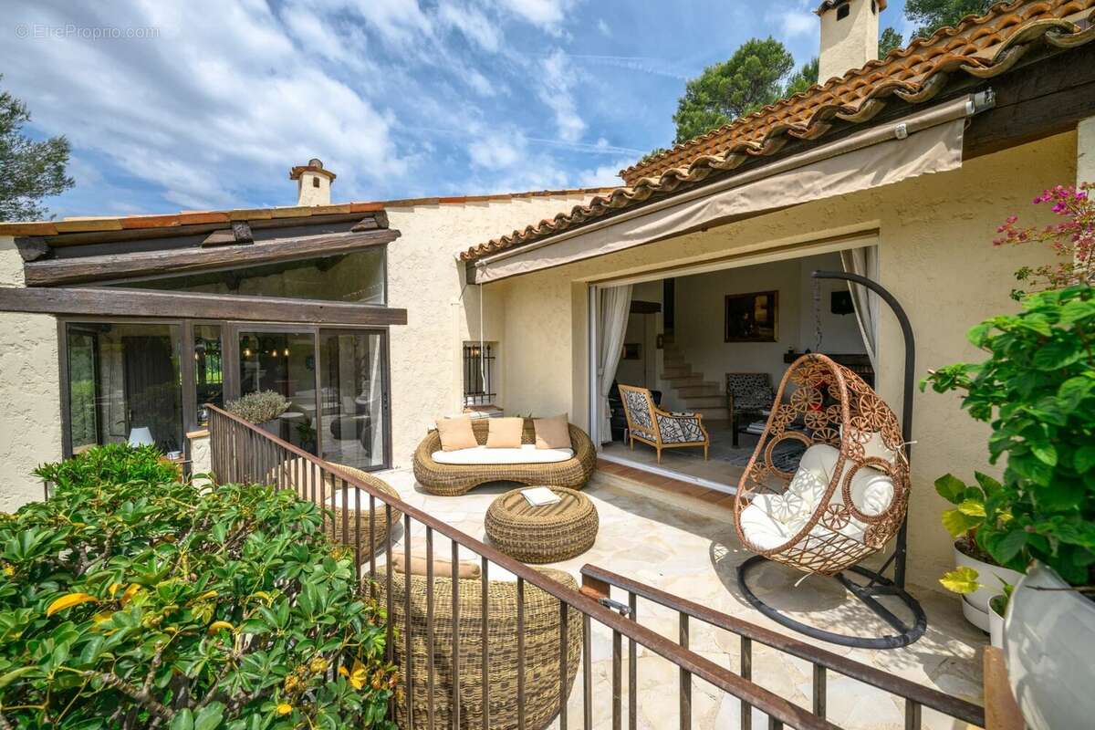 Maison à LA GAUDE