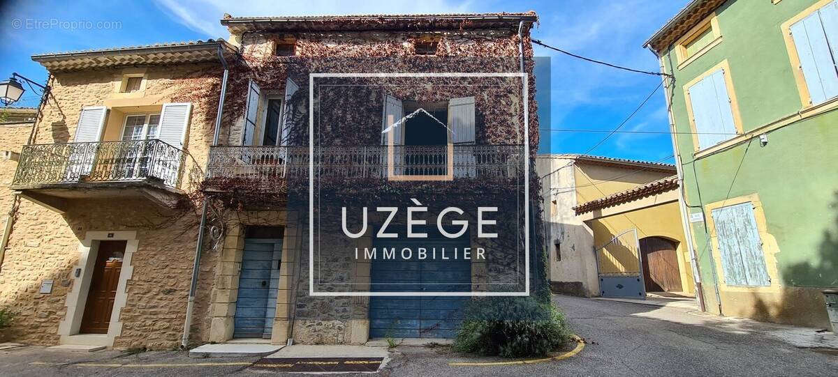 Maison à UZES
