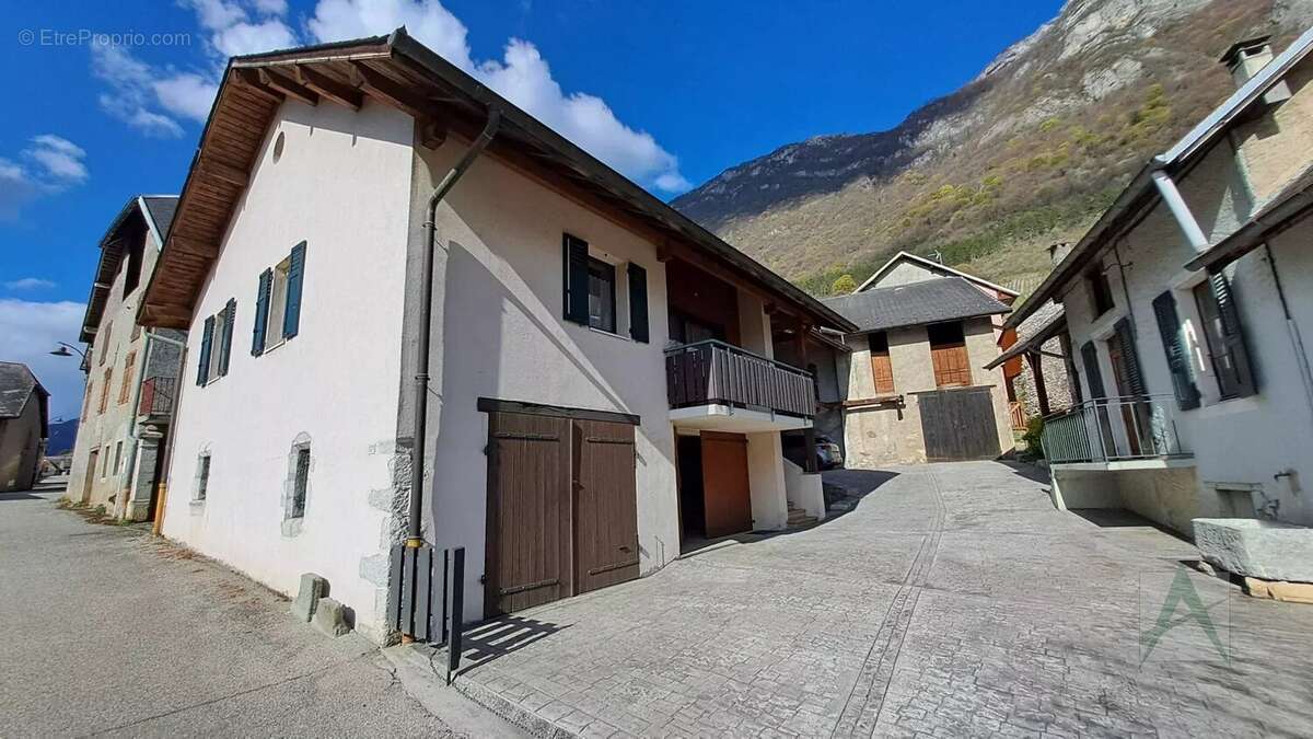 Maison à CHIGNIN