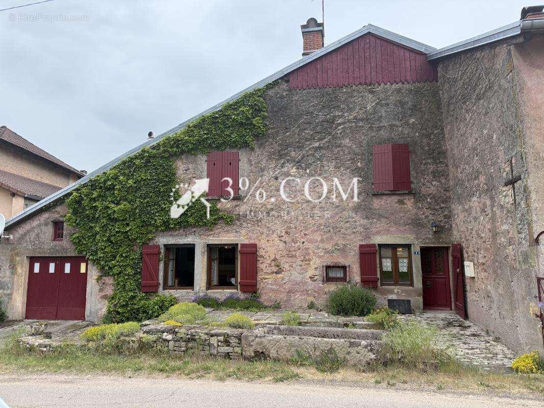 Ferme de village 196 m2 VIMENIL - photo 23