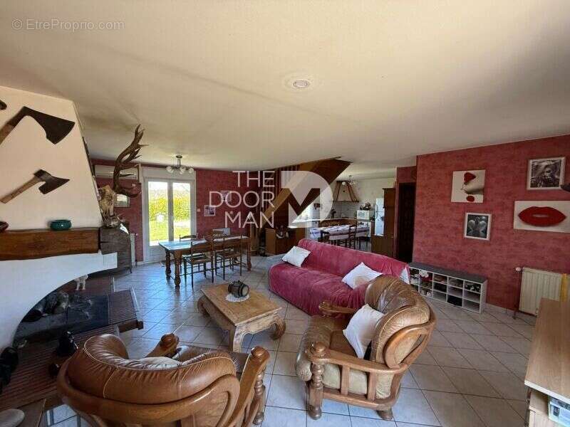 Maison à DOULAINCOURT-SAUCOURT