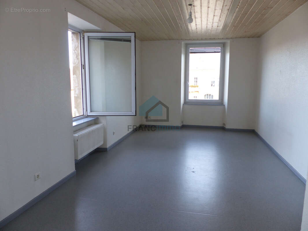Appartement - centre ville le russey - photo 2