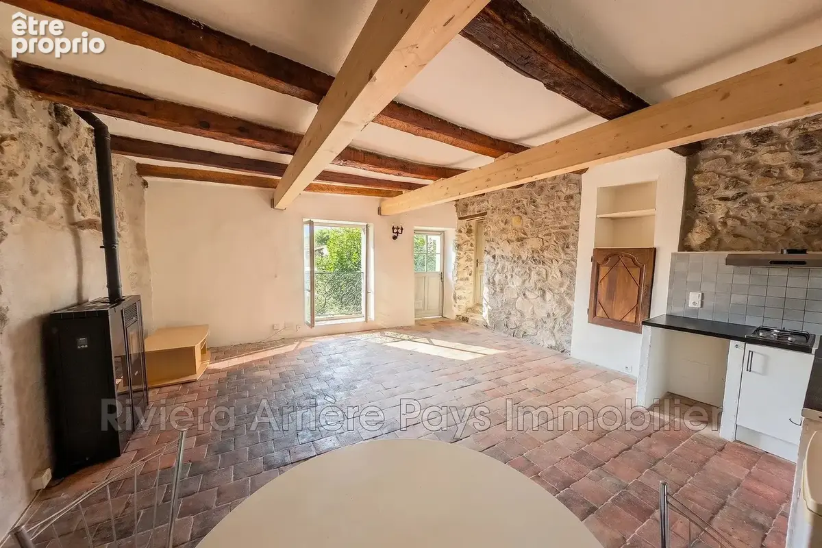 Appartement 40 m² à Malaussene  - photo 4