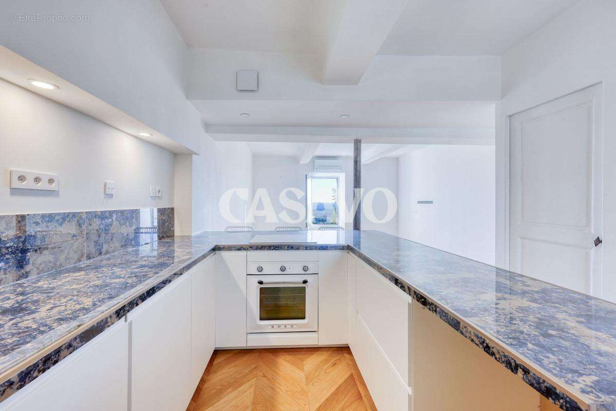 Vente Maison 5 pièces de 132m² - 13510 Éguilles - photo 6