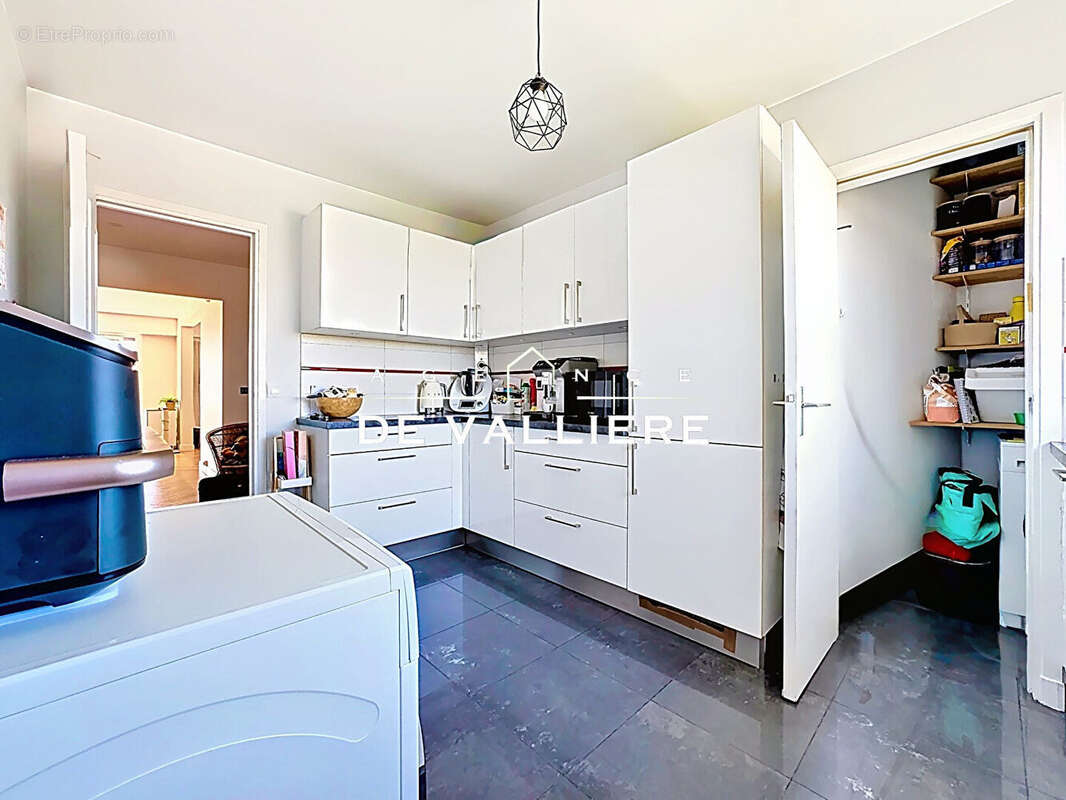 Appartement à RUEIL-MALMAISON