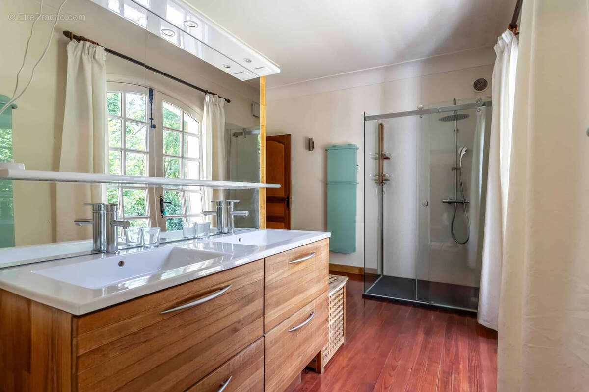 Country property - photo 33