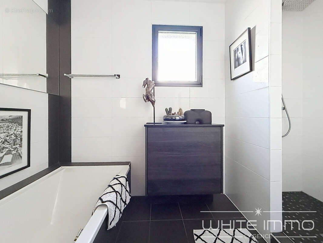 Maison à FRANCHEVILLE