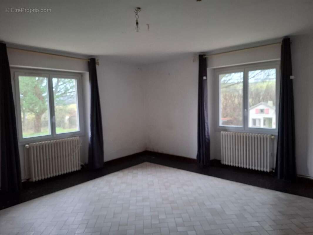 Photo 8 - Maison à LACAPELLE-MARIVAL