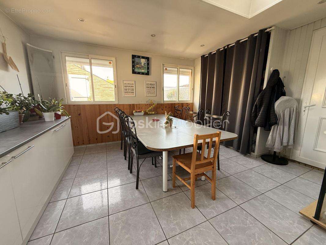 Maison à CHAMPAGNE-SUR-SEINE