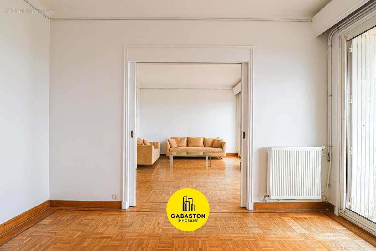 Appartement à MARSEILLE-8E