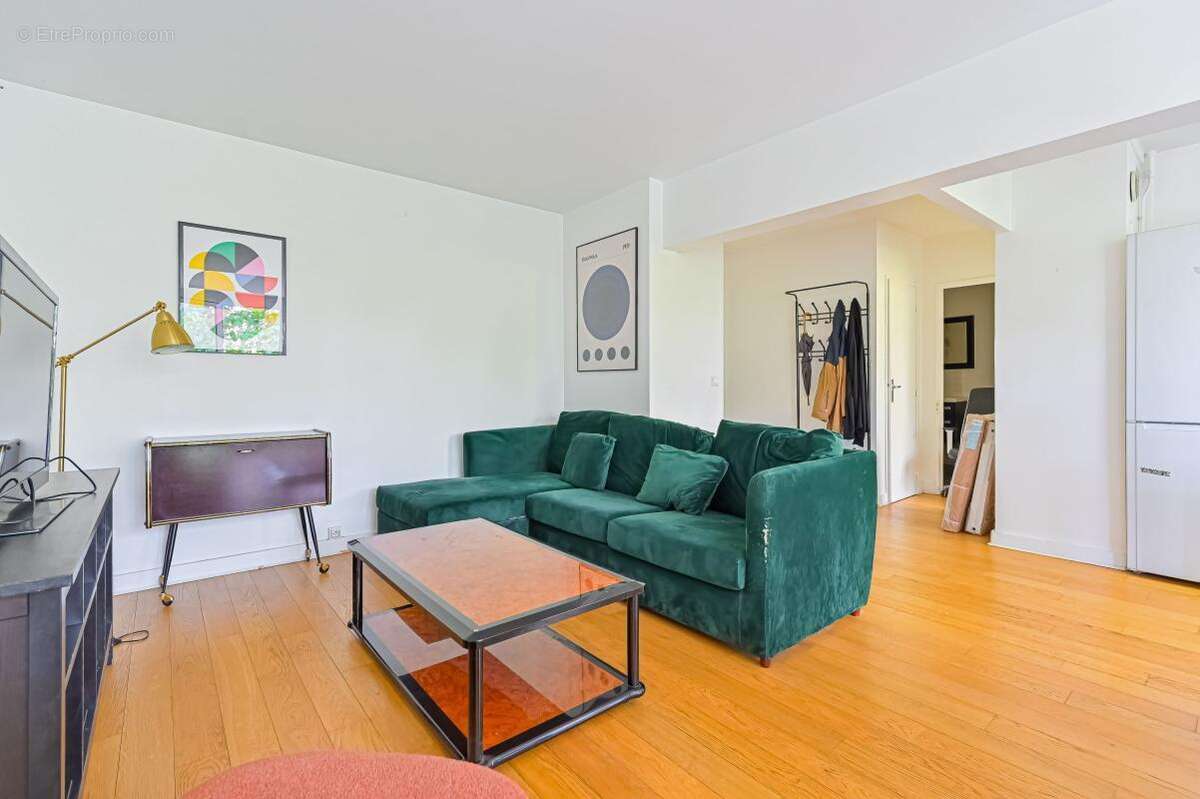 Appartement à PARIS-19E