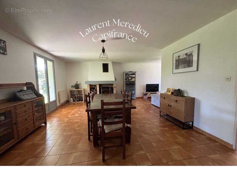 Maison à SALLEBOEUF