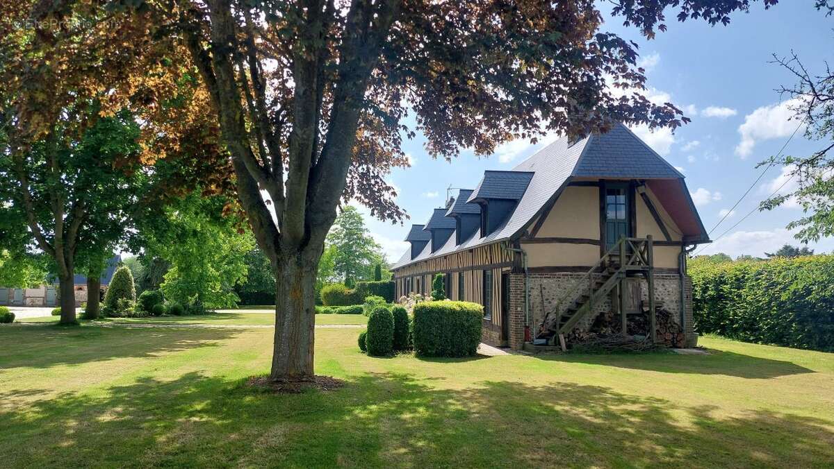 Maison à SACQUENVILLE