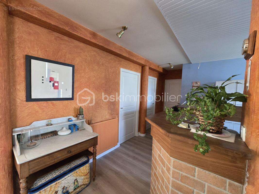 Maison à NOYAL-CHATILLON-SUR-SEICHE