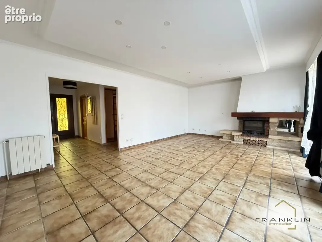 Maison 6 pièces 115 m² à vendre à Mitry-Mory (77290) - photo 2