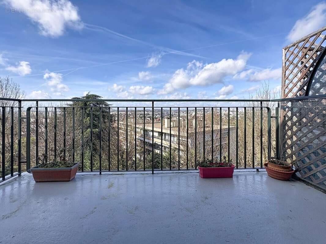 Appartement à L'HAY-LES-ROSES