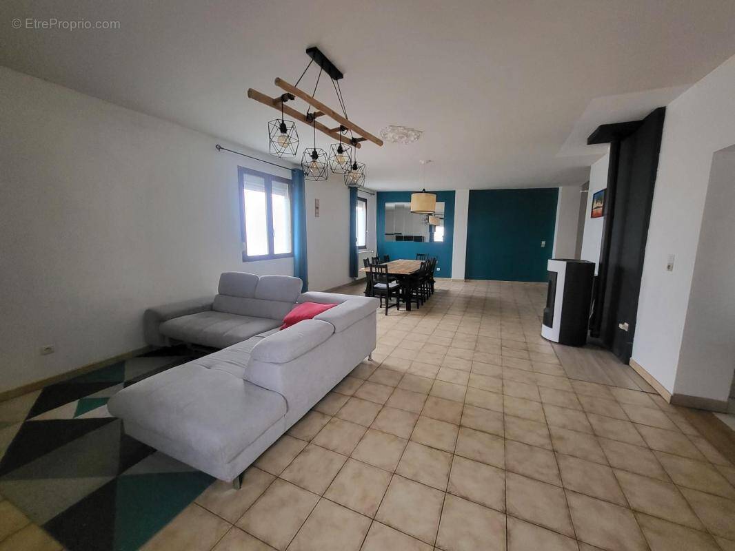 Maison à MOURMELON-LE-PETIT