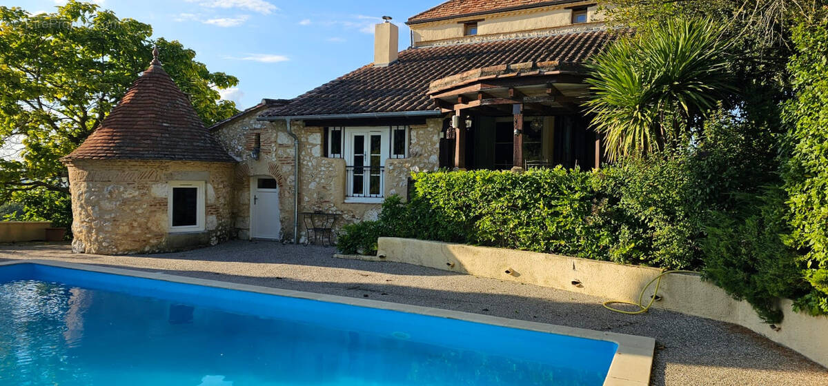 Maison à CASTELMORON-SUR-LOT