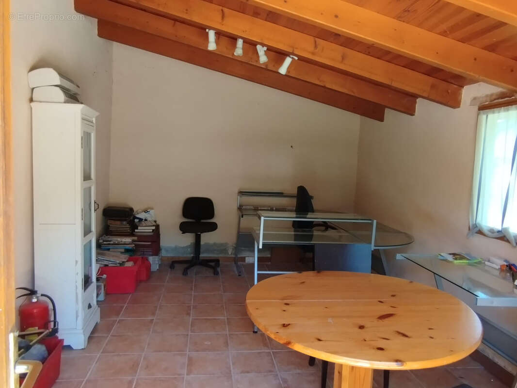 Maison à PUYGAILLARD-DE-QUERCY