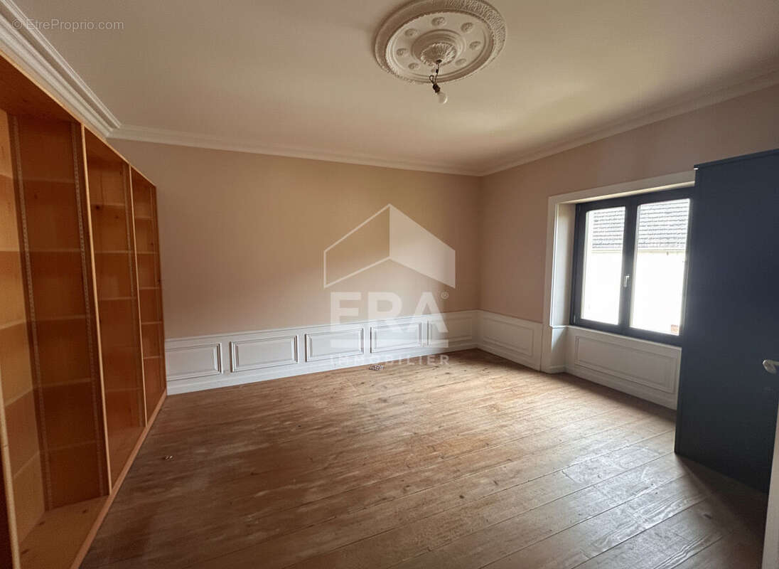 Maison à MOUTHIER-HAUTE-PIERRE