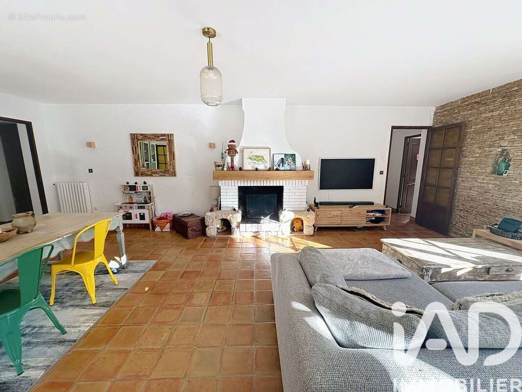 Photo 6 - Maison à ROQUEFORT-LA-BEDOULE