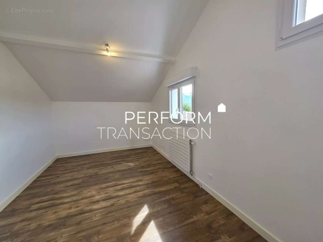Appartement à ECHIROLLES
