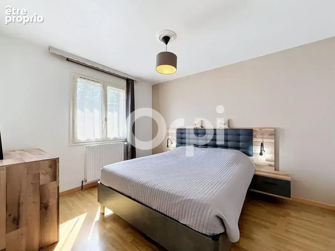 Maison familiale de 158 m² - À 2 min de Créavallée - photo 7