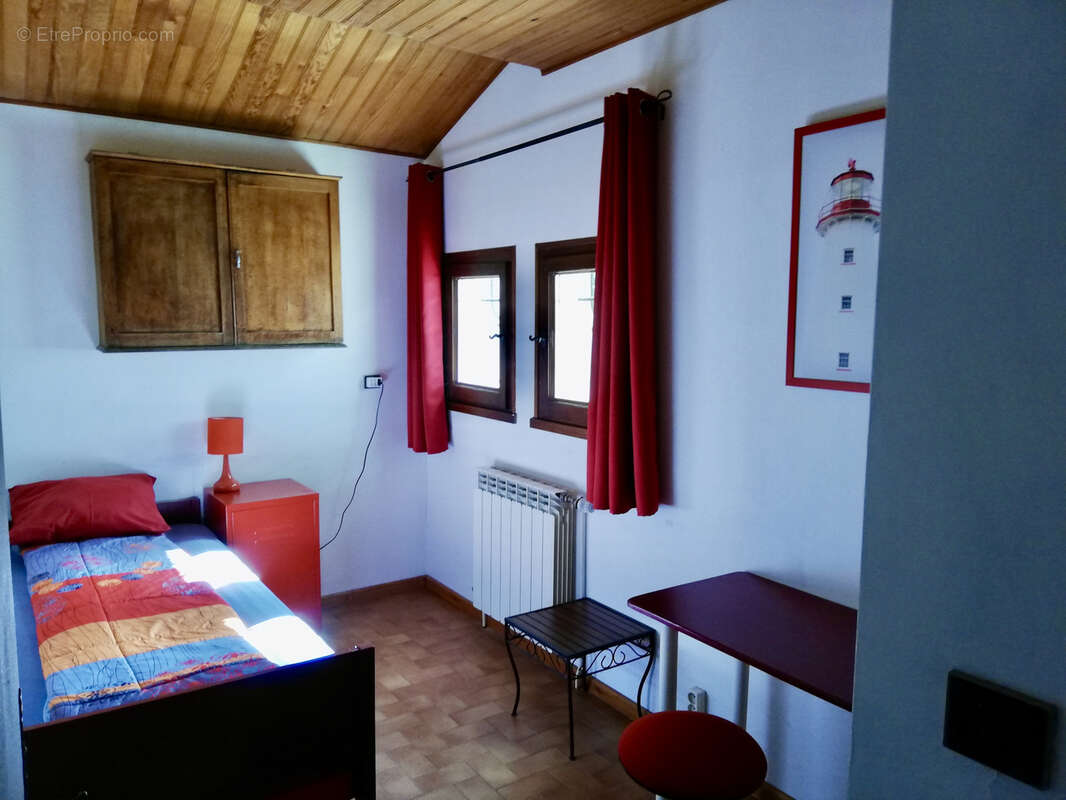 Maison à BAGNOLS-SUR-CEZE