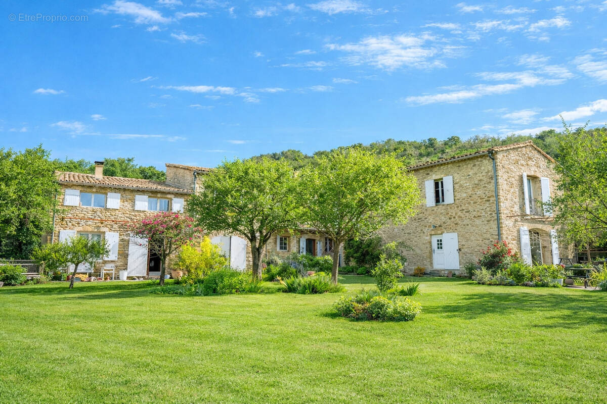Maison à GRIGNAN