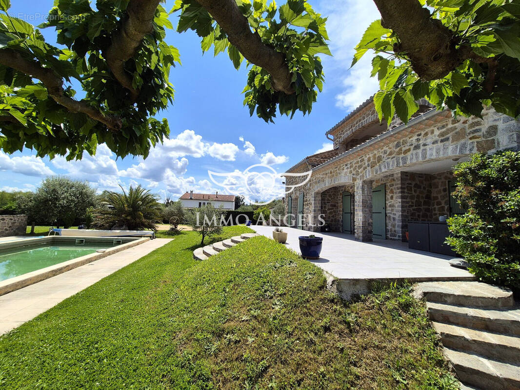 Maison à SAINT-AMBROIX