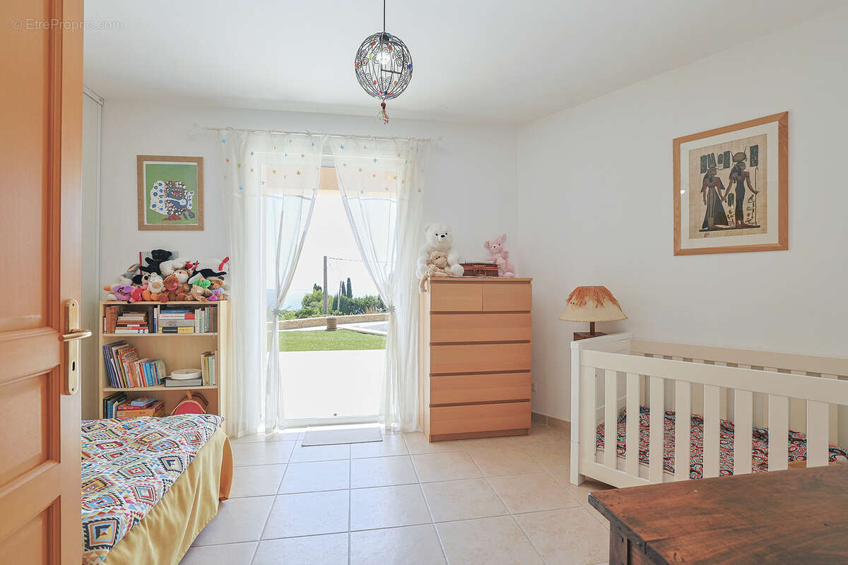 Maison à CARQUEIRANNE