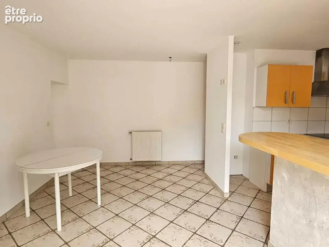 Maison 176 m² habitables - jardin - cour - grange  CHAURIAT (63) - photo 24