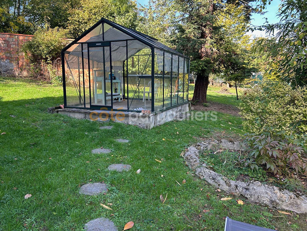 Maison à VILLENEUVE-LE-ROI