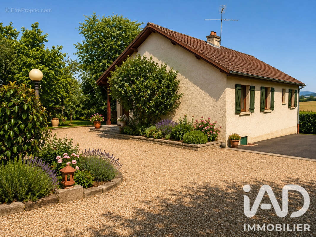 Maison 95 m² à Toulon-Sur-Arroux  - photo 2