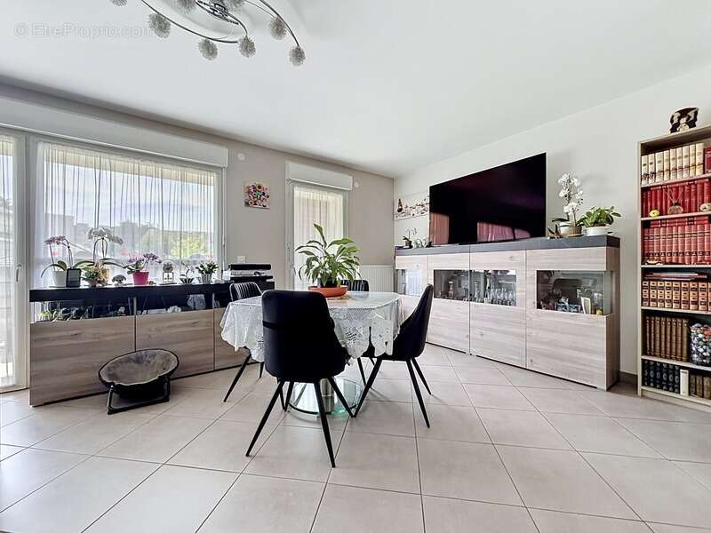 Appartement T4 85m2 calme et lumineux - VETRAZ MONTHOUX - photo 2