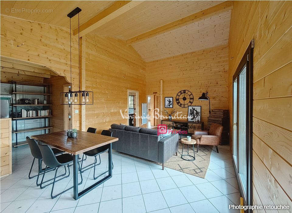 Maison à HOURTIN