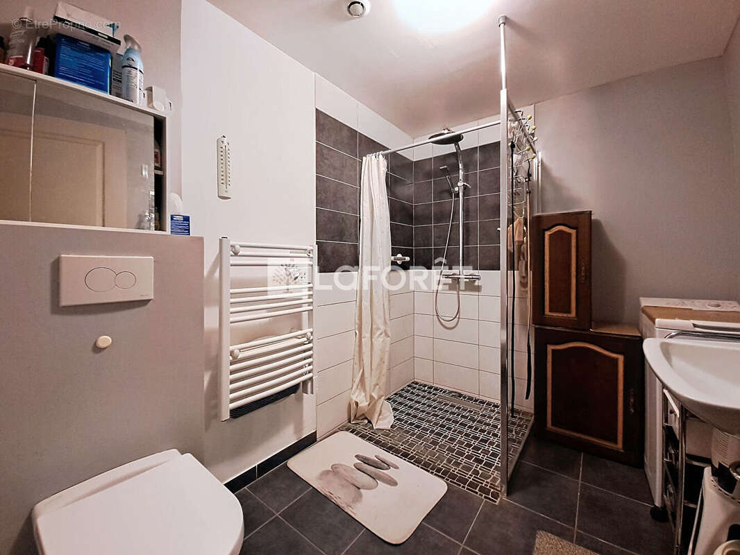 Maison à CHATEL-CHEHERY