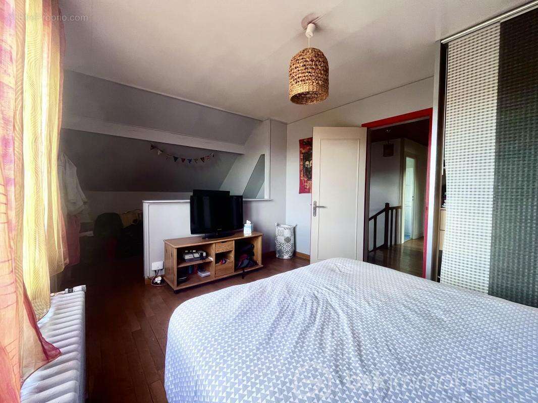 Maison à PONTAULT-COMBAULT