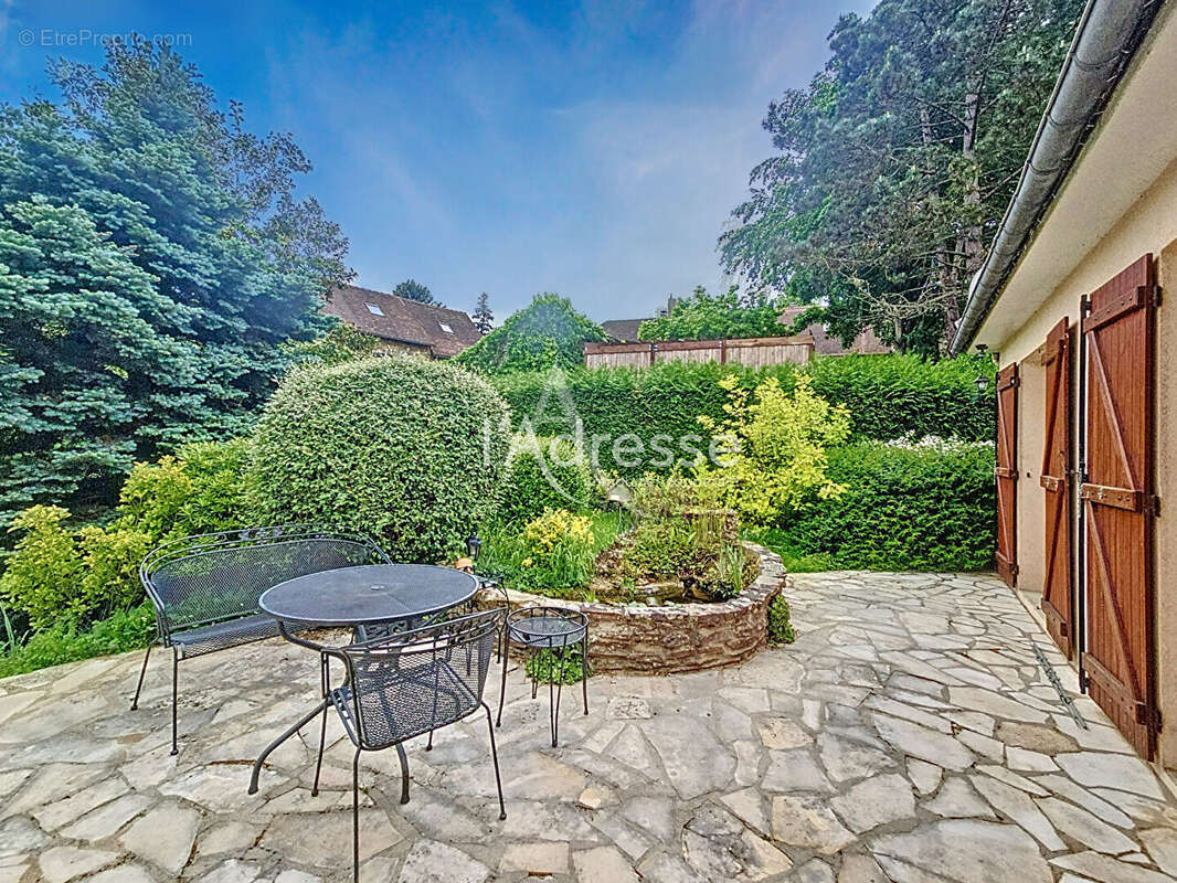 Maison à MAGNY-LE-HONGRE