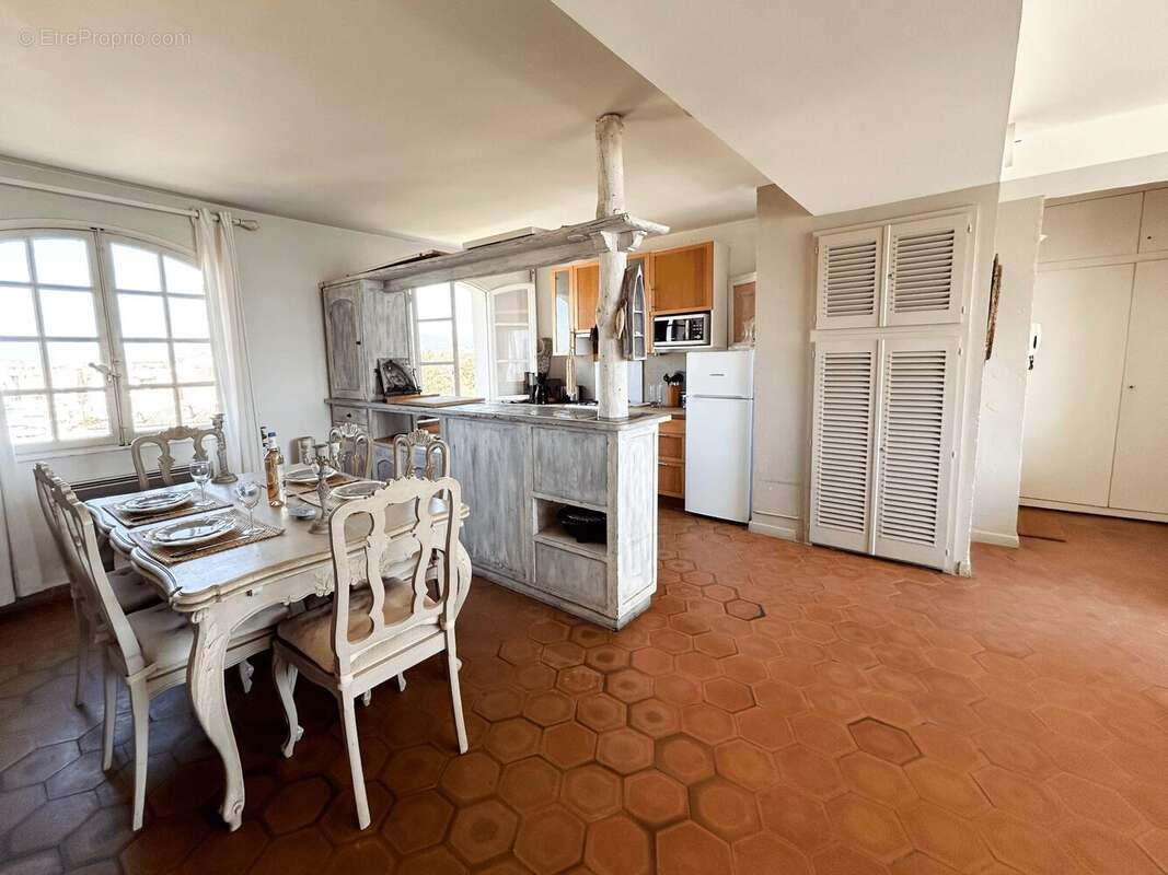 Appartement à GRIMAUD