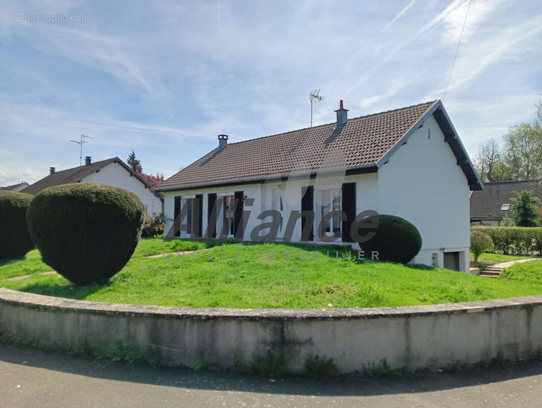 Maison à LUXEUIL-LES-BAINS