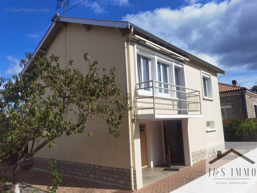 Maison à ROUMAZIERES-LOUBERT