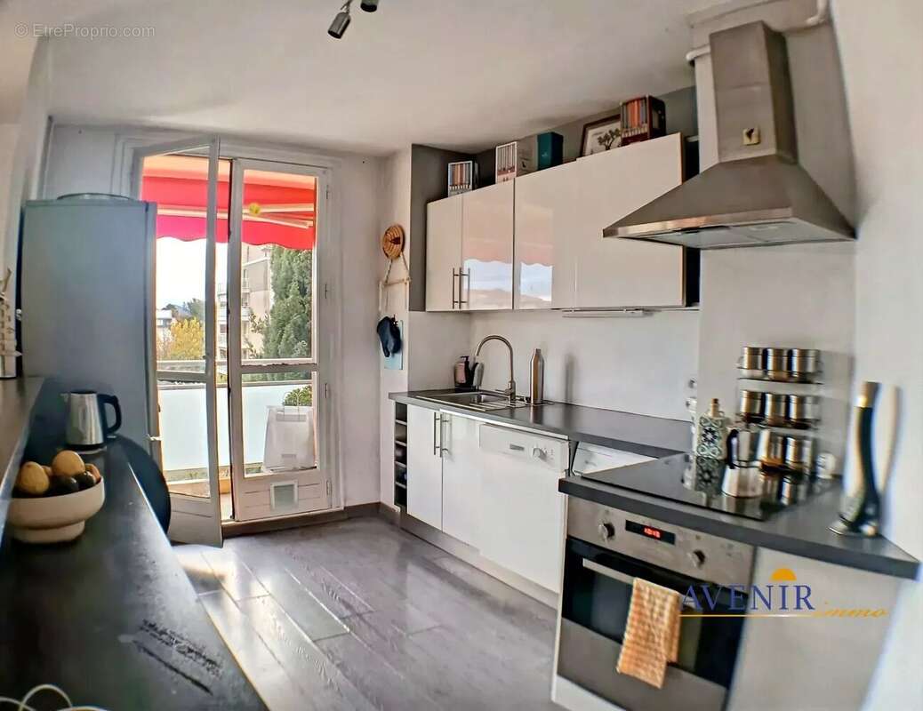 Appartement à MARSEILLE-12E