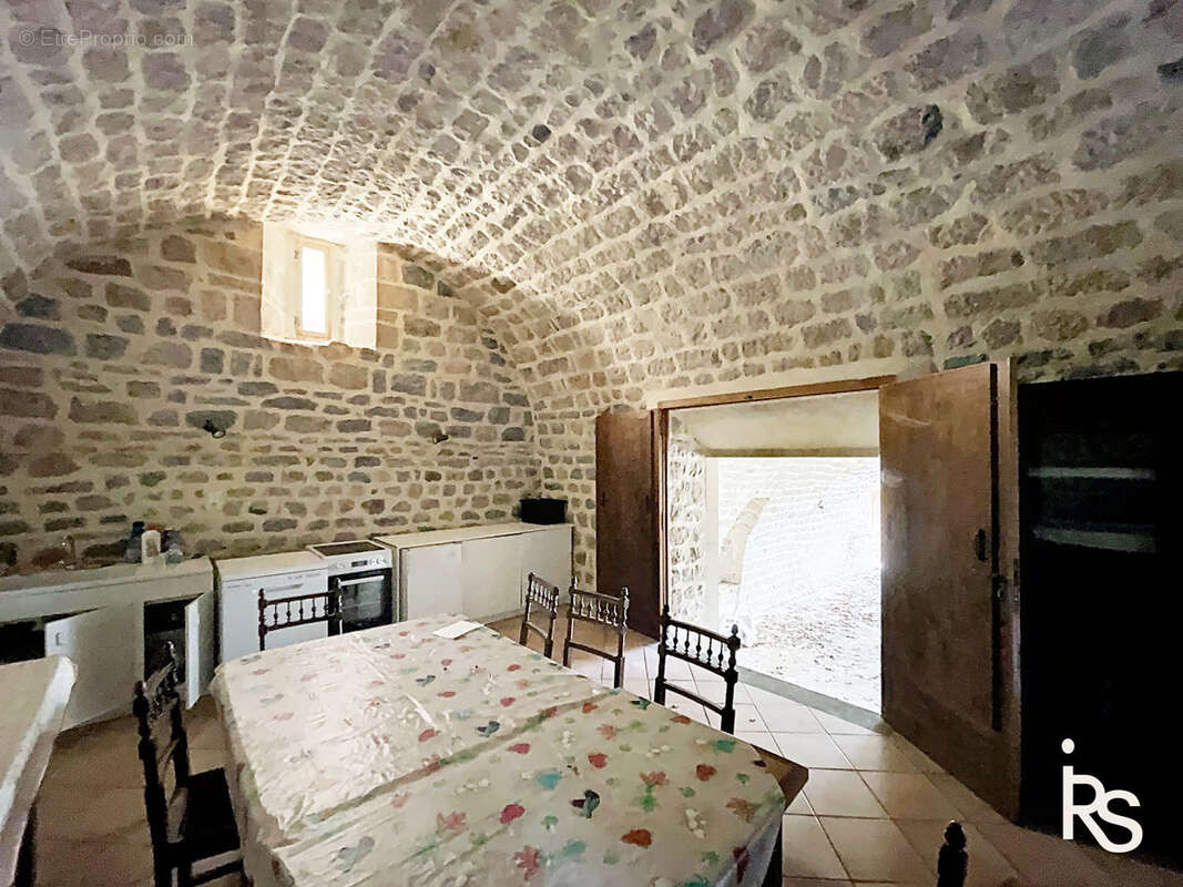 Maison à LAURAC-EN-VIVARAIS